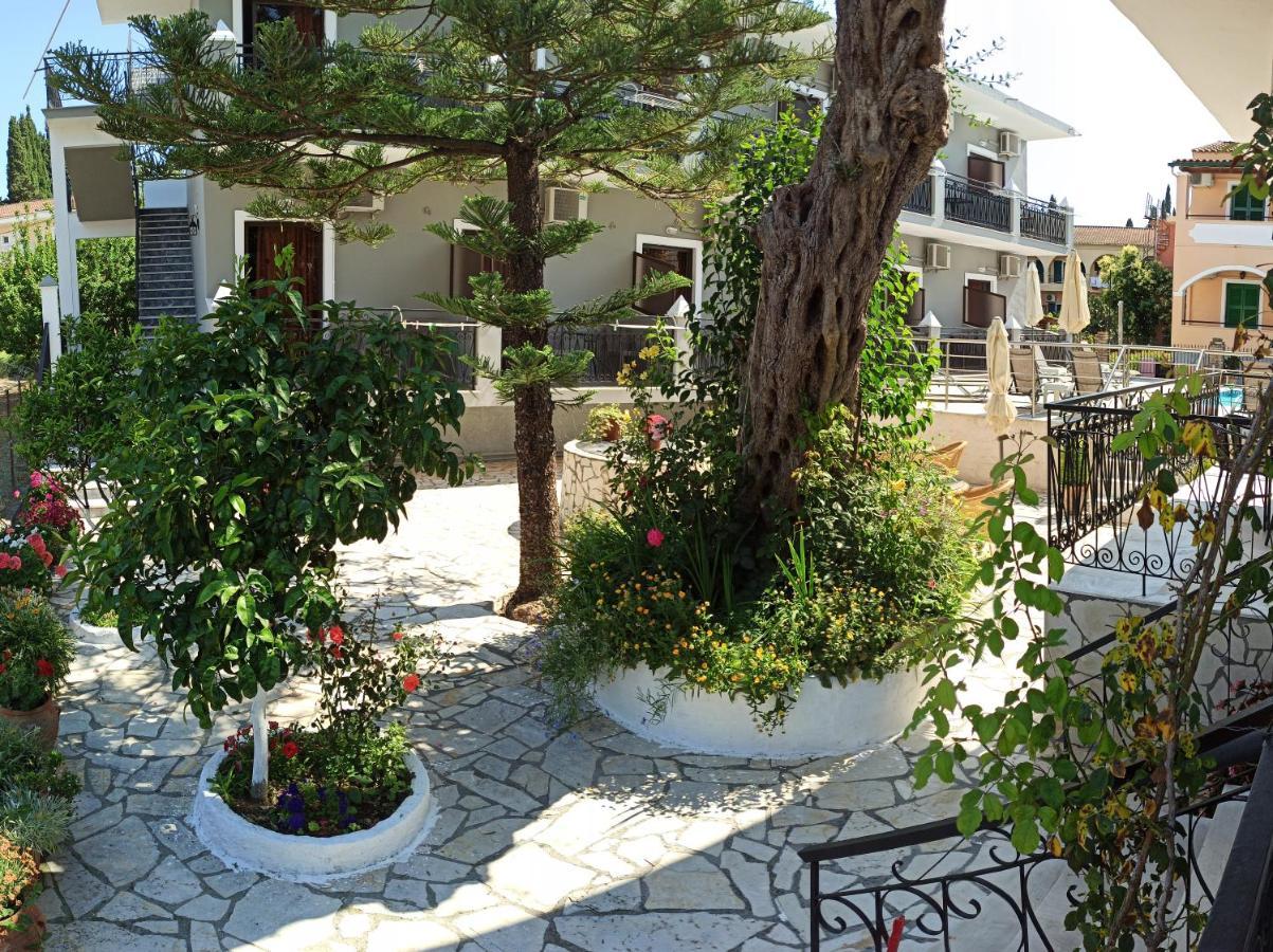 Dionisos Apts Gouvia By Estia Екстериор снимка